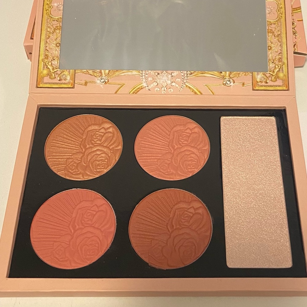 BNIB Pat Mcgrath Labs Divine Blush Palette - Nude Venus